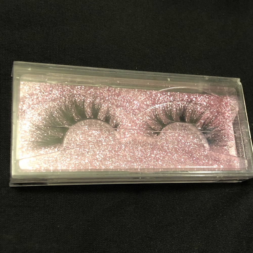 False mink eyelashes